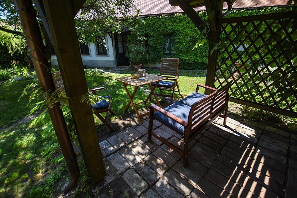 Dum V Zahrade Appartement Písek Buitenkant foto