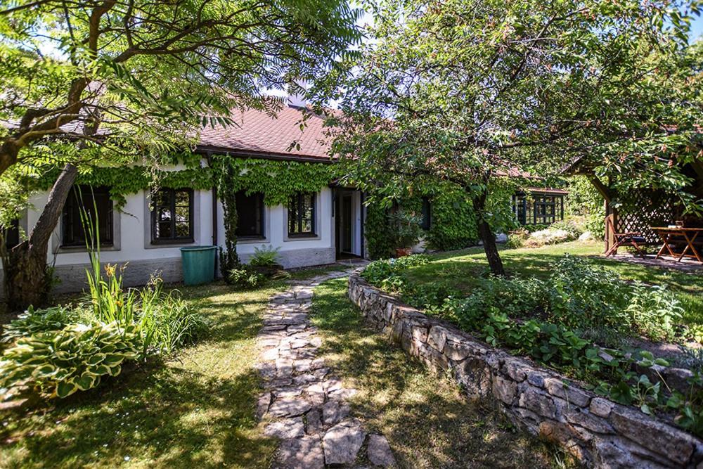Dum V Zahrade Appartement Písek Buitenkant foto